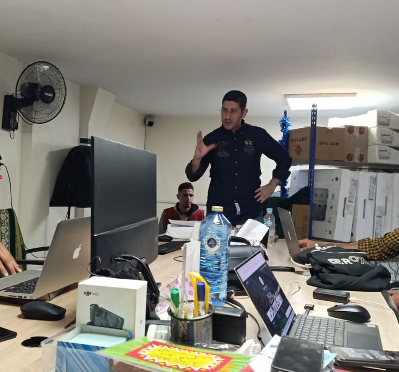 Dr. Badawi Abdalsalam working on the TenTen Maroc platform